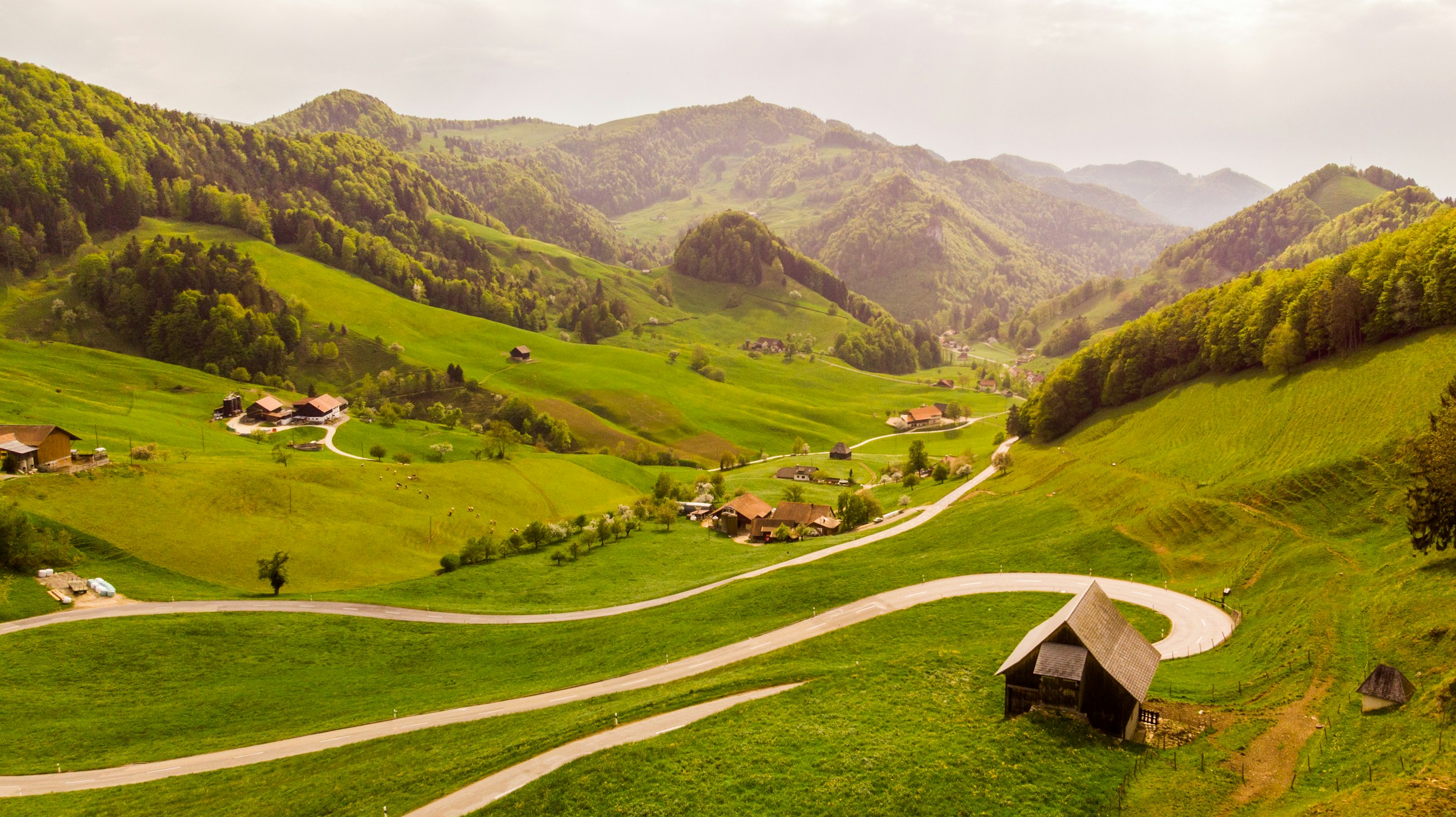 Swiss Family Adventure: Remarkable Alps, Lakes & Culture Tour